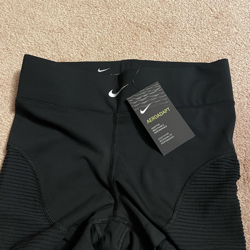 Women’s Nike Aeroadapt shorts